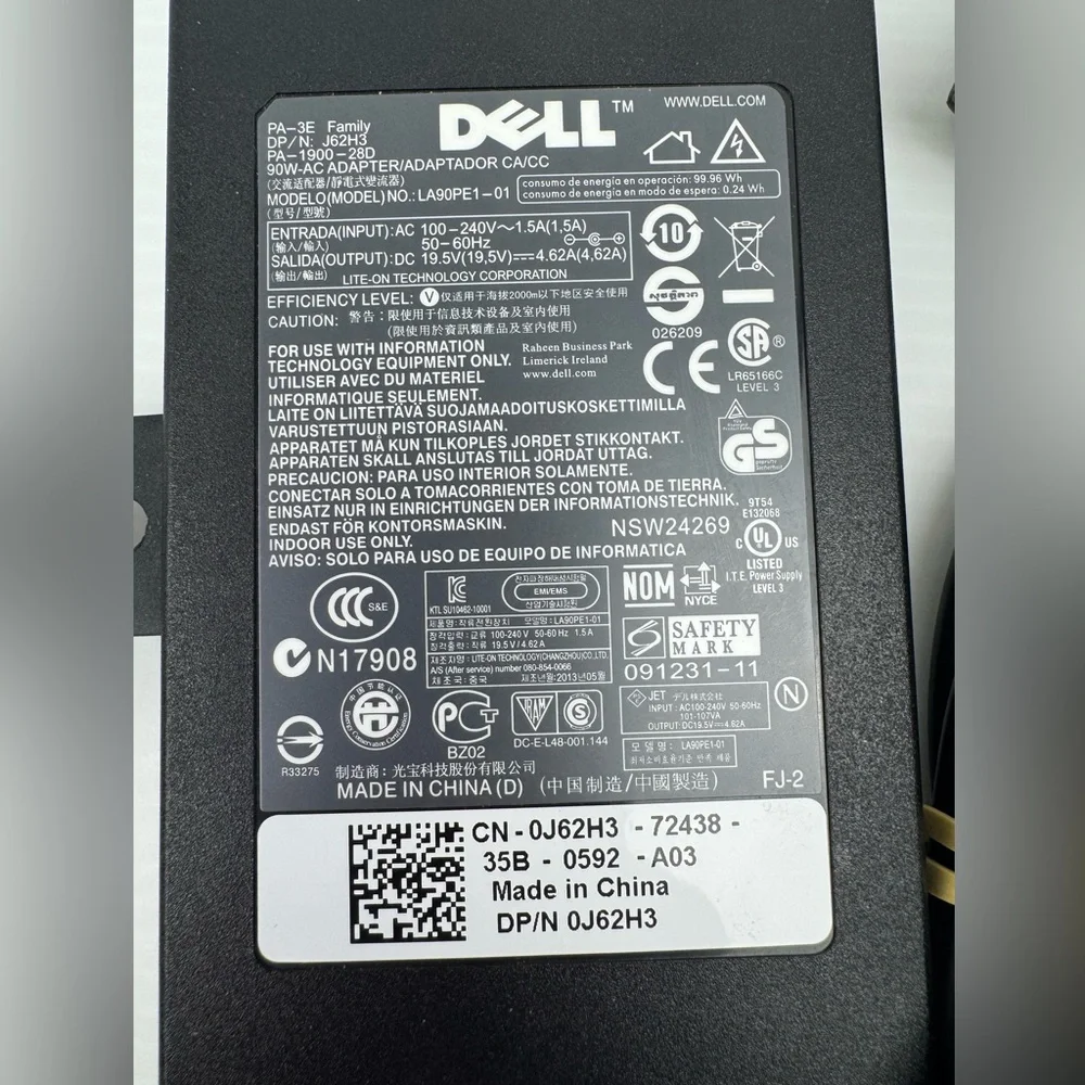 Dell Laptop AC Adapter PA-1900-28D 90W Model LA 90PE1-01 Pre- owned